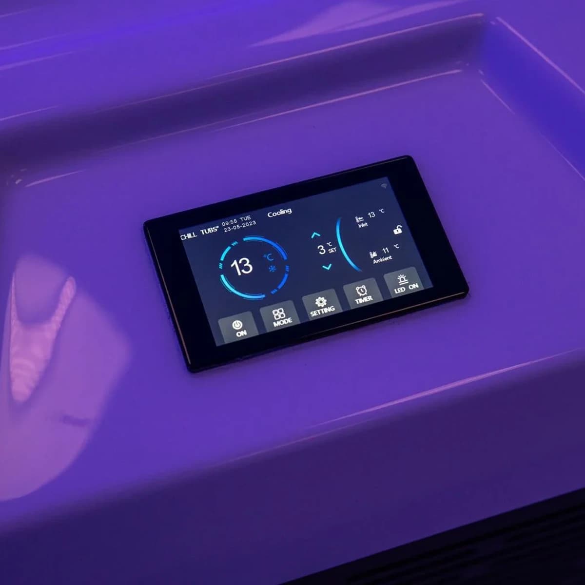 Pro touchscreen showing a water temperature setting