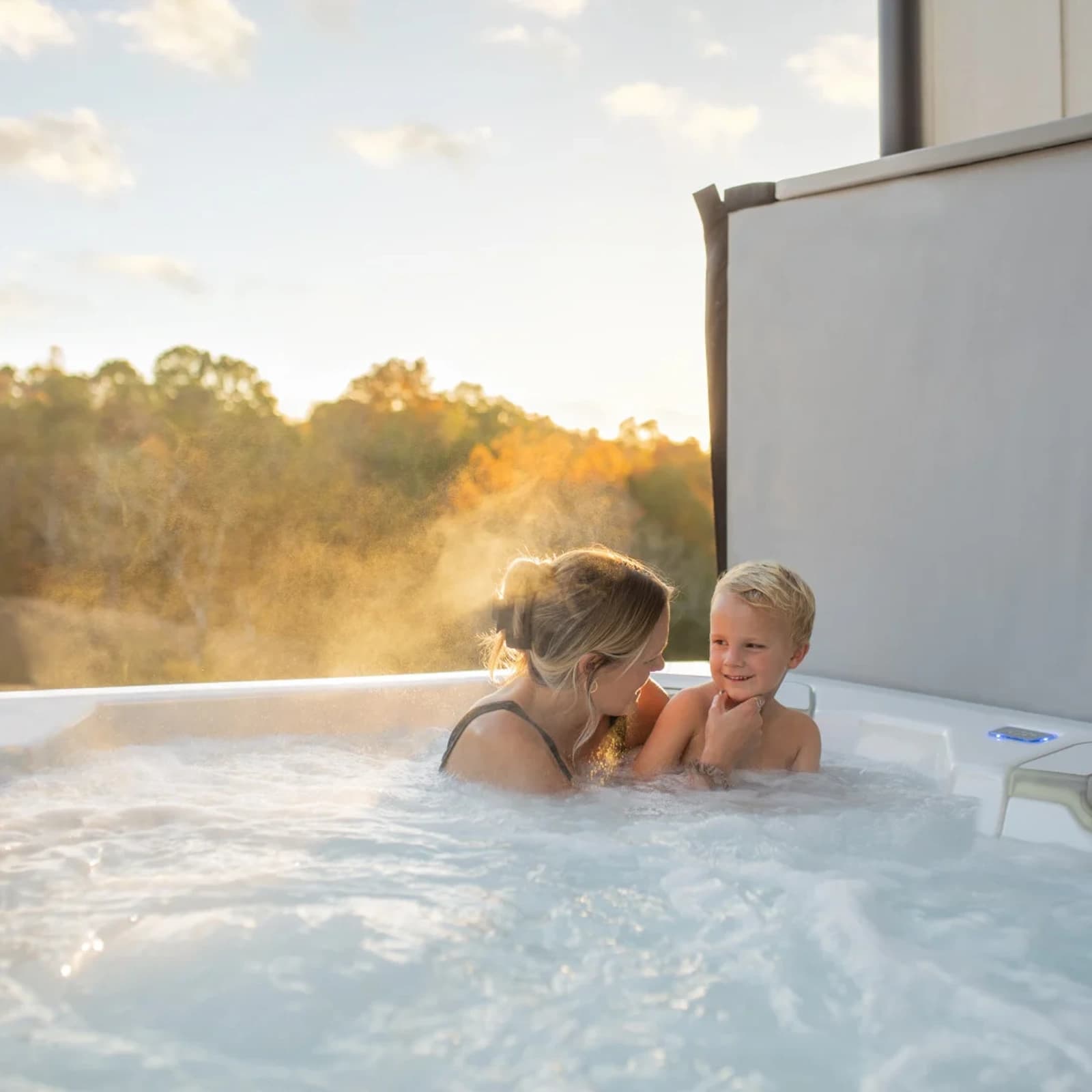 Bullfrog Spas M6, official product view 17