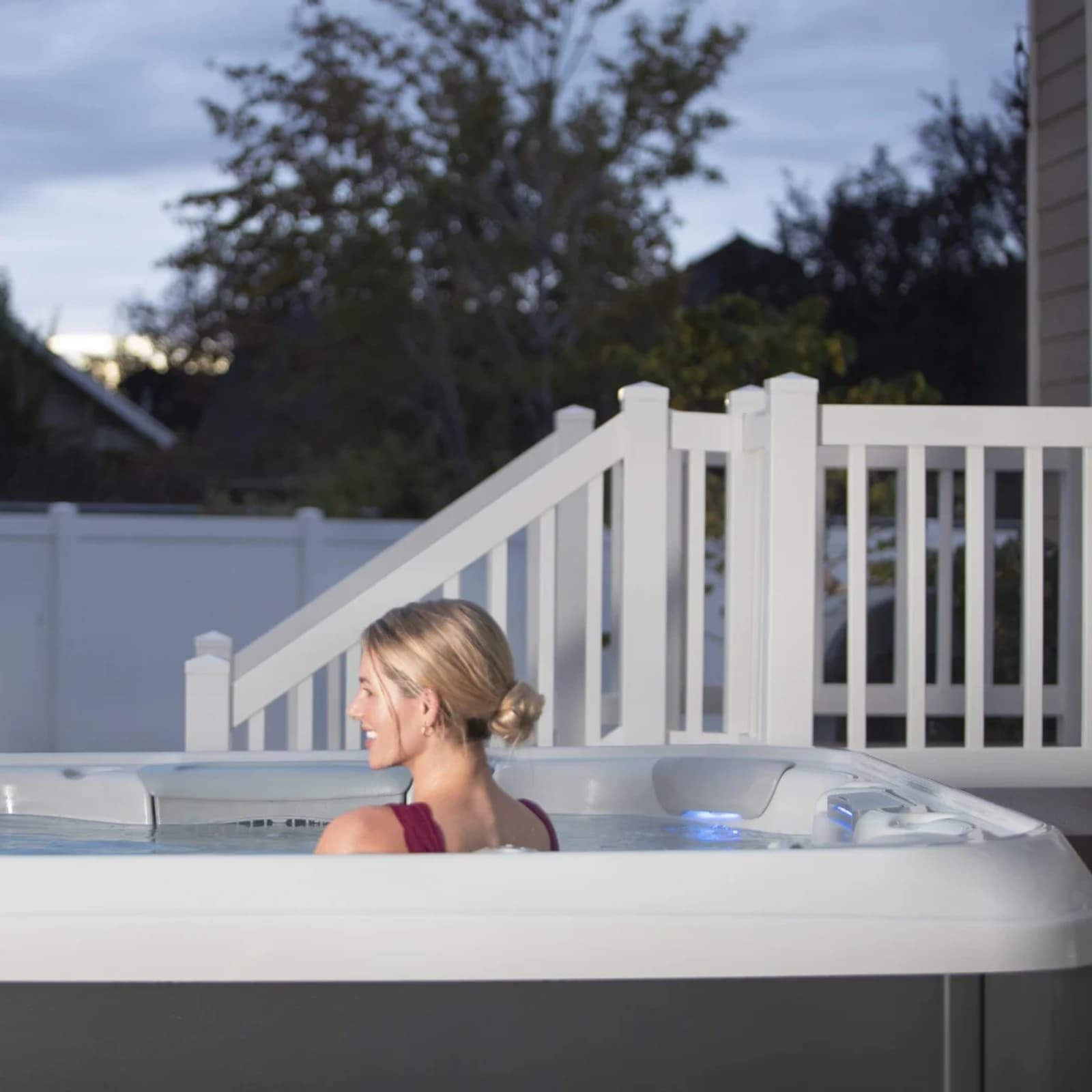 Bullfrog Spas X8, official product view 19