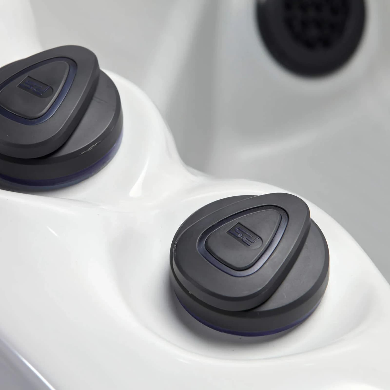 Platinum Spas Capri Hot Tub, official manufacturer product photo 8 of 15