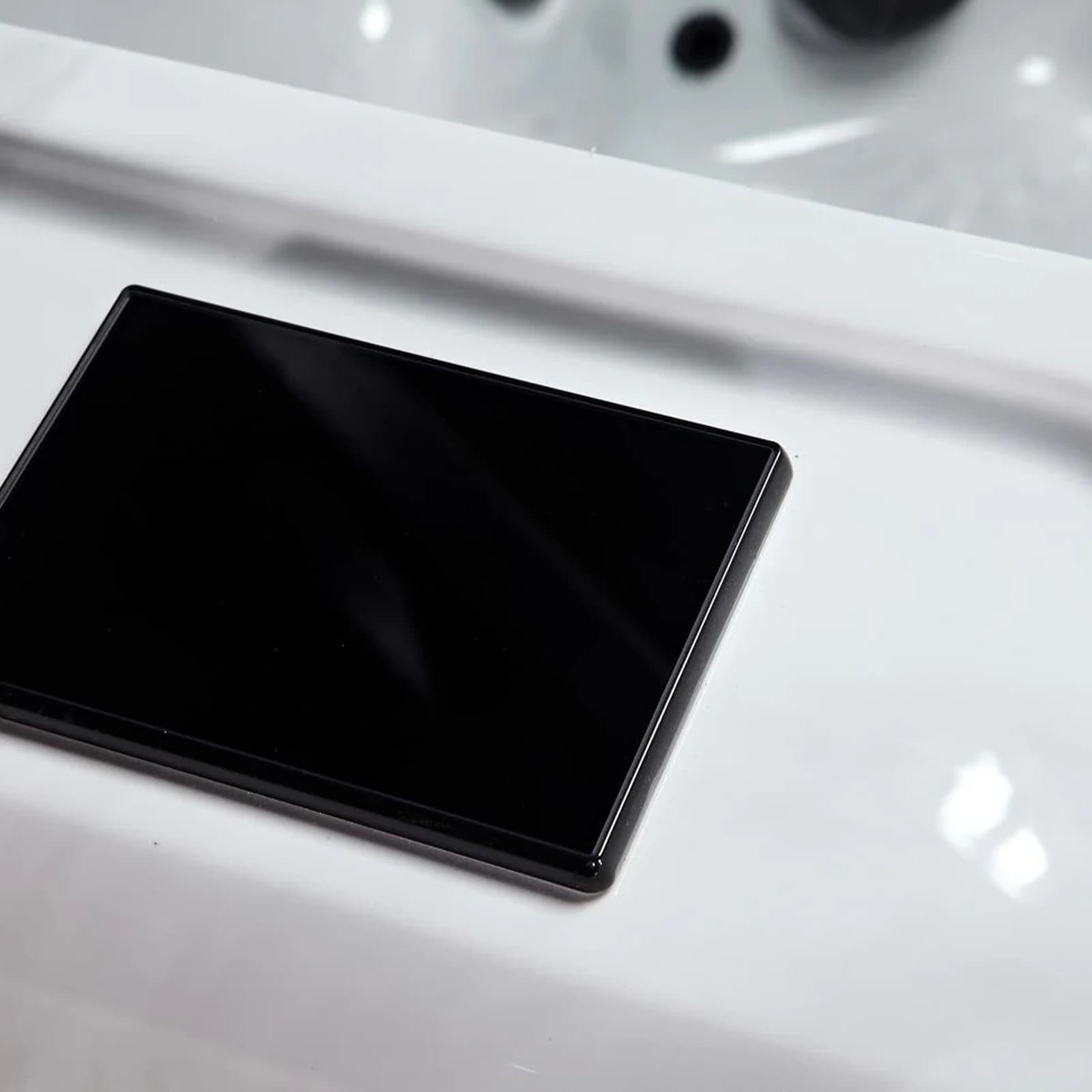 Platinum Spas Maximus Hot Tub, official manufacturer product photo 10 of 17