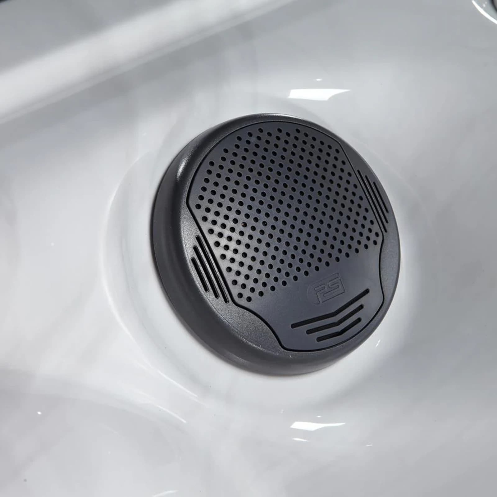 Platinum Spas Maximus Hot Tub, official manufacturer product photo 13 of 17