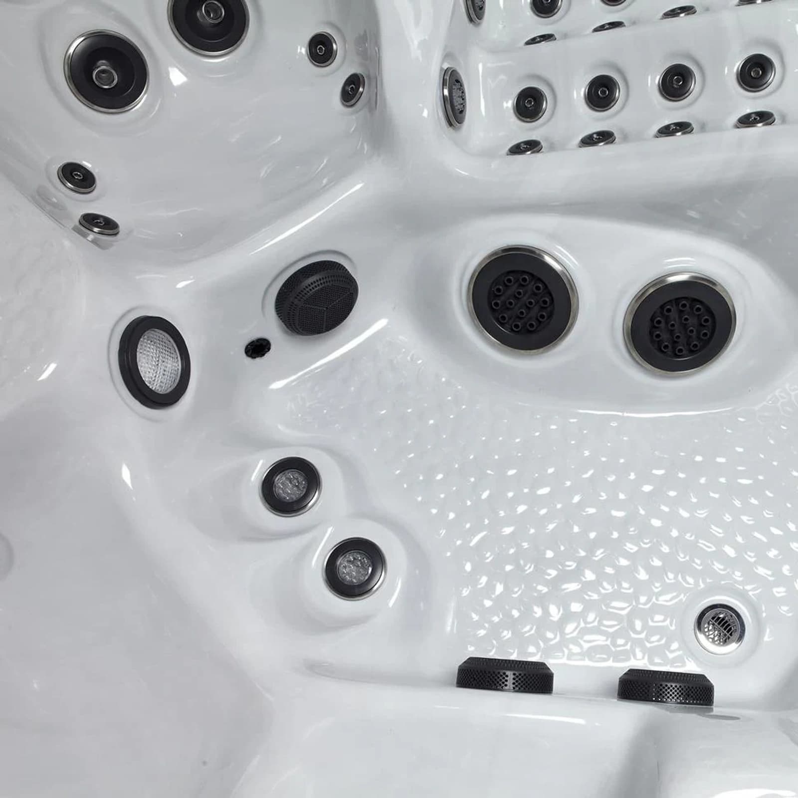 Platinum Spas Maximus Hot Tub, official manufacturer product photo 14 of 17