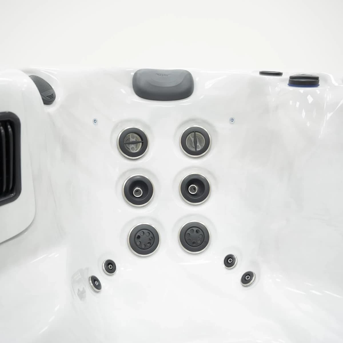 Platinum Spas Oslo Hot Tub, official manufacturer product photo 24 of 36