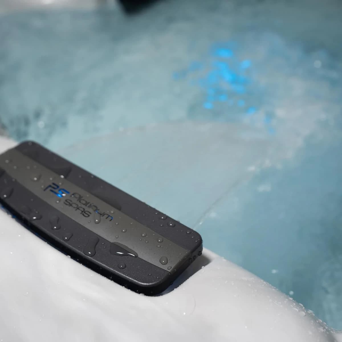 Platinum Spas Oslo Hot Tub, official manufacturer product photo 27 of 36