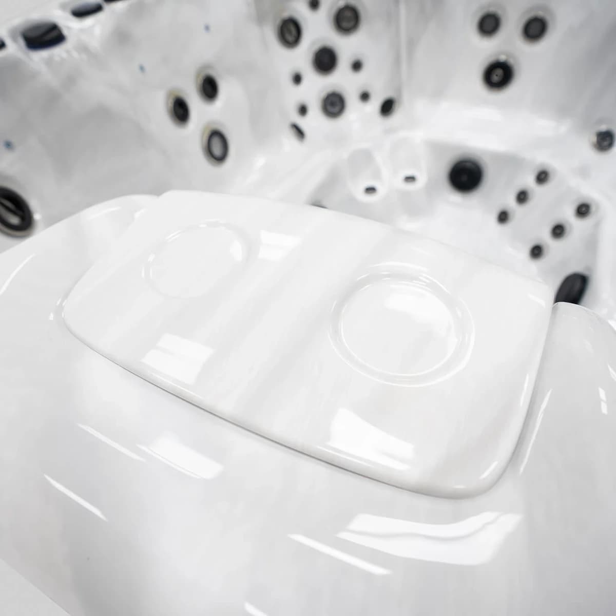 Platinum Spas Oslo Hot Tub, official manufacturer product photo 29 of 36
