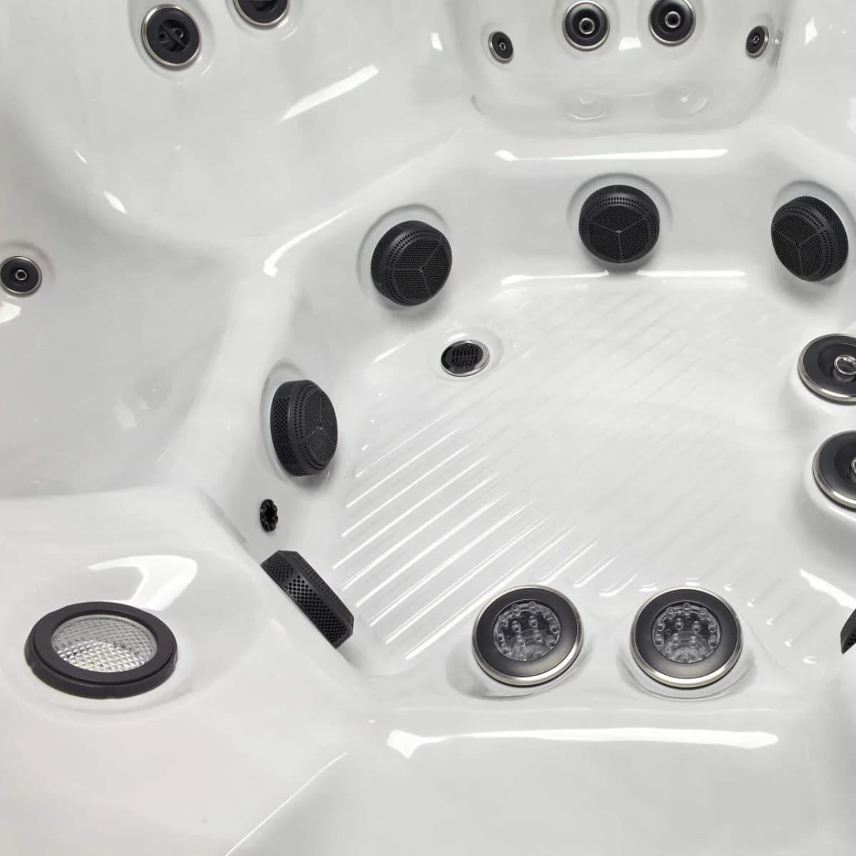 Platinum Spas Palermo Hot Tub, official manufacturer product photo 13 of 26