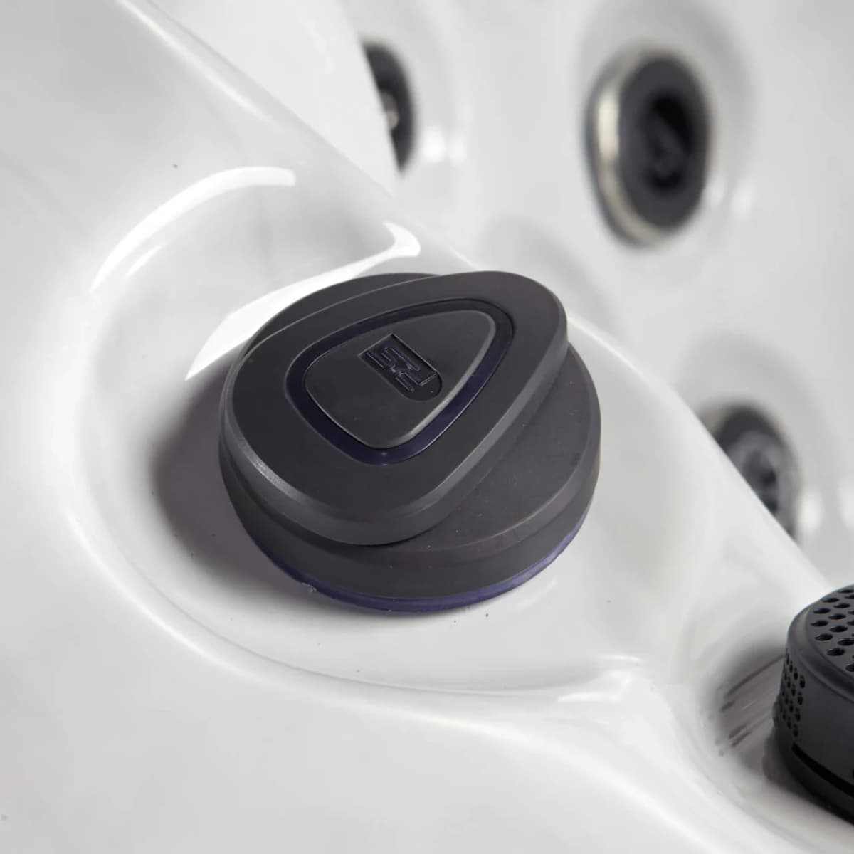 Platinum Spas Palermo Hot Tub, official manufacturer product photo 20 of 26