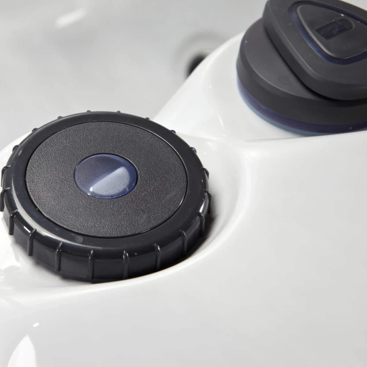 Platinum Spas Palermo Hot Tub, official manufacturer product photo 23 of 26