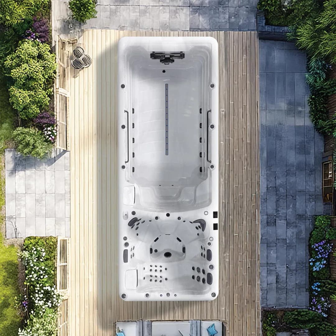 Platinum Spas Helios, official manufacturer product photo 1 of 1