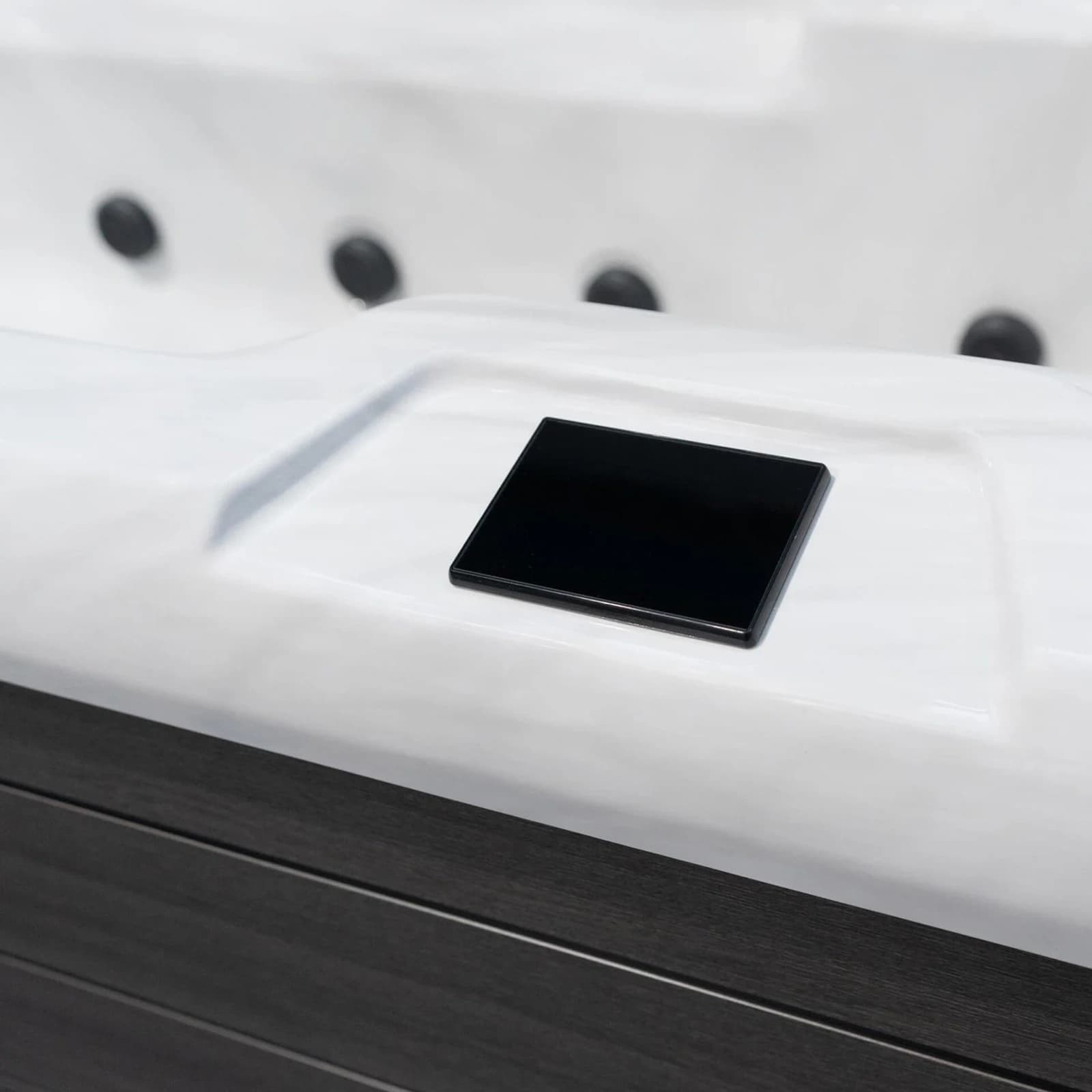 Platinum Spas Titan, official manufacturer product photo 5 of 17