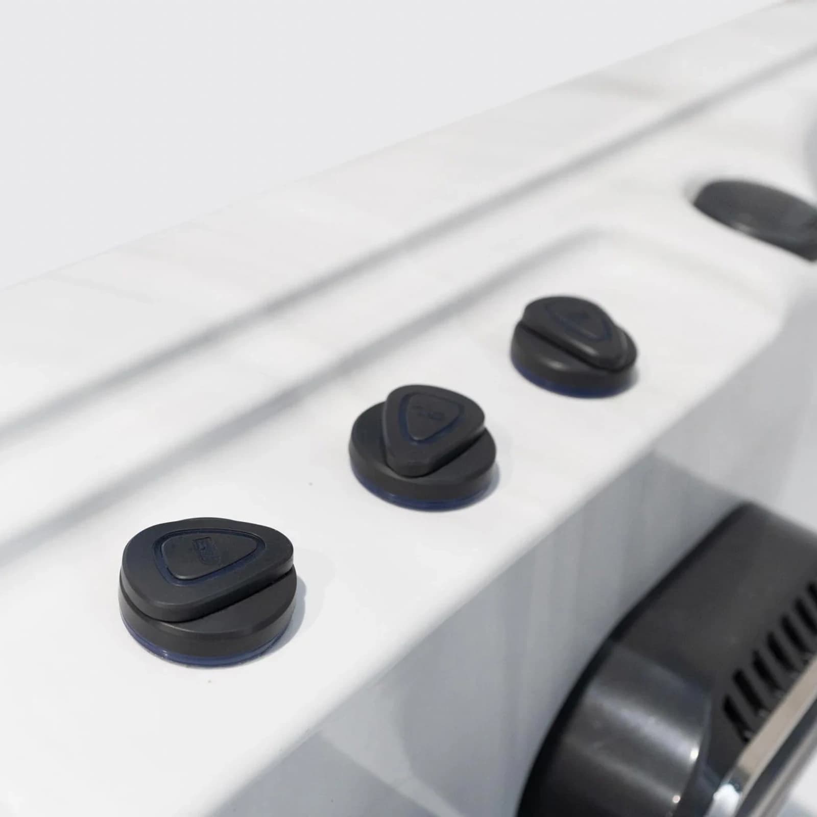 Platinum Spas Titan, official manufacturer product photo 12 of 17