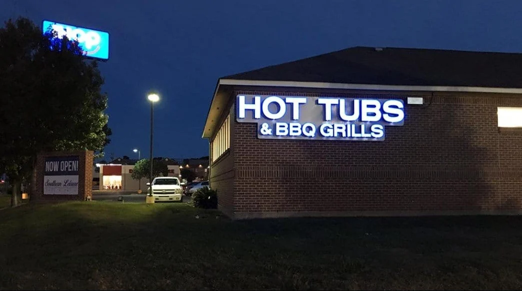 Southern Leisure Spas and Wellness storefront in Arlington, Texas