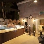 Bullfrog Spas Model R5L (Limited Availability)